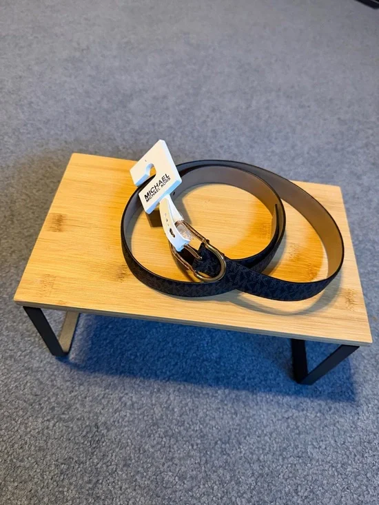 Michael Kors Black Leather Belt with Gold-Tone Buckle. Large 1 inch and width. - Picture 2 of 5